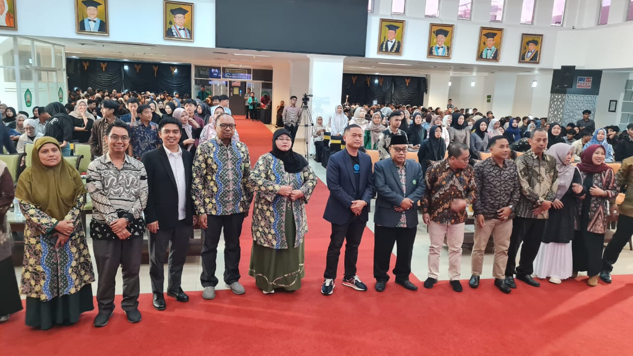 Guru belajar AI untuk guru dalam sesi pelatihan AI pendidik profesional Indonesia