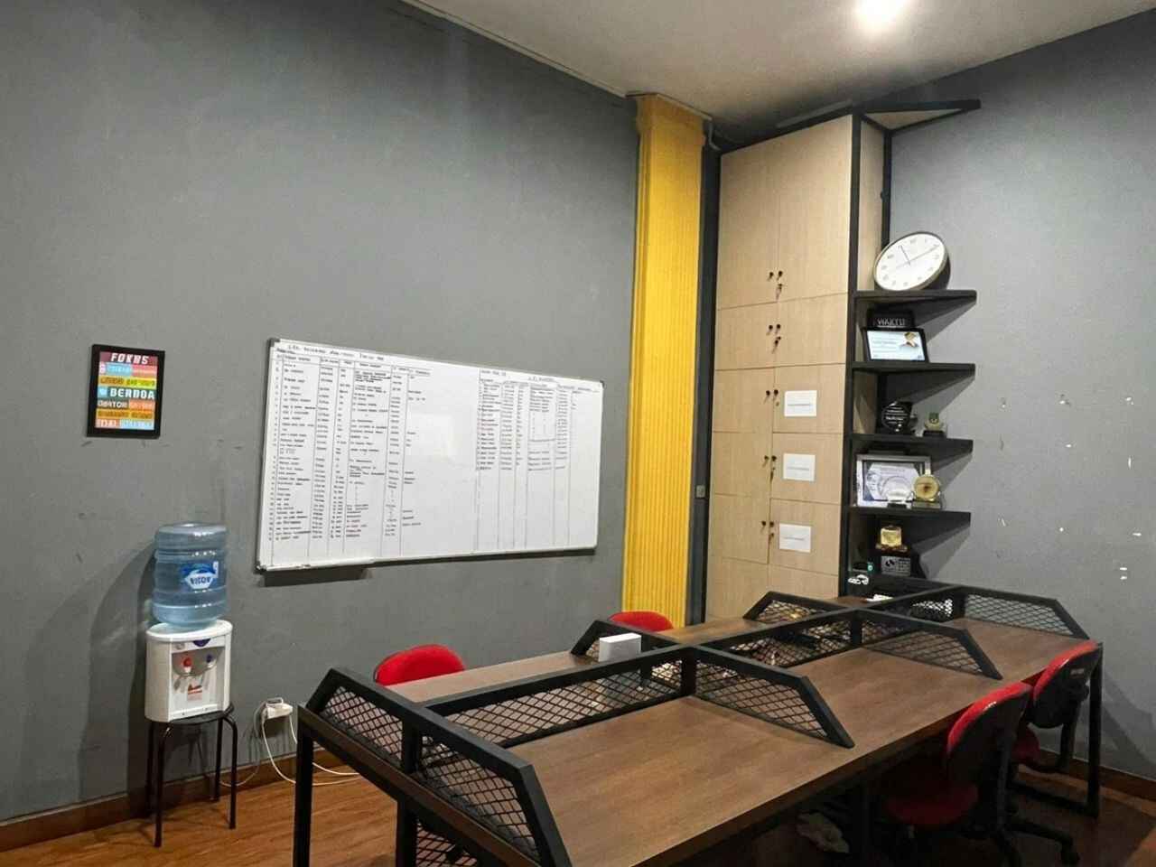 Ruang Inovasi "Generative Hub"